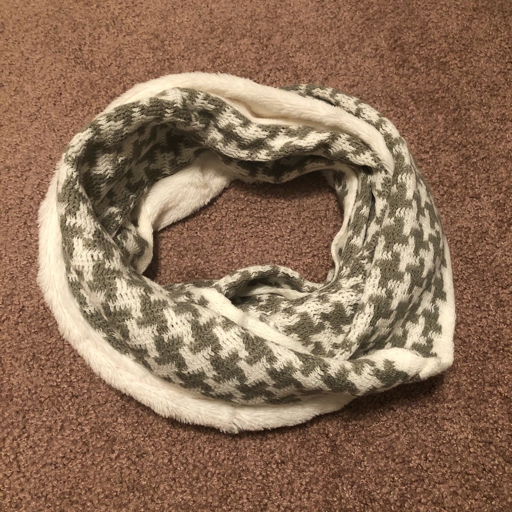 Grey & white infinity scarf